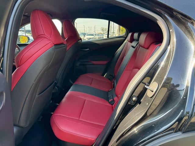 UX 250h Fスポーツ 衝突軽減/レーダークルーズコントロール/コーナーセンサー/ハンドルヒーター/シートヒーター/パワーシート/シートメモリ/ETC/Bluetooth/バックカメラ/プッシュスタート/電動格納ミラー(65枚目)