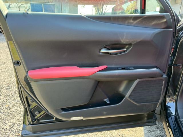 UX 250h Fスポーツ 衝突軽減/レーダークルーズコントロール/コーナーセンサー/ハンドルヒーター/シートヒーター/パワーシート/シートメモリ/ETC/Bluetooth/バックカメラ/プッシュスタート/電動格納ミラー(72枚目)