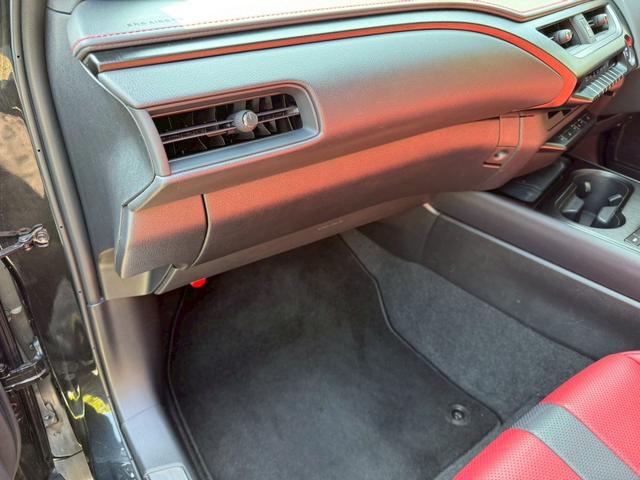 UX 250h Fスポーツ 衝突軽減/レーダークルーズコントロール/コーナーセンサー/ハンドルヒーター/シートヒーター/パワーシート/シートメモリ/ETC/Bluetooth/バックカメラ/プッシュスタート/電動格納ミラー(79枚目)