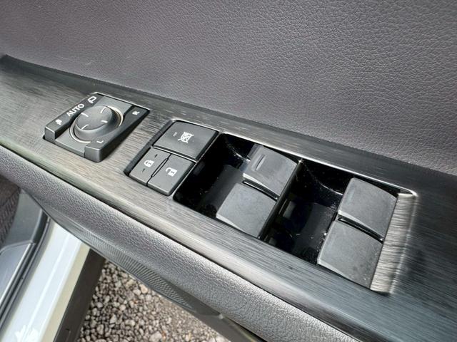 UX 250h Fスポーツ 衝突軽減/ワンオーナー/全周囲カメラ/レーダークルーズコントロール/コーナーセンサー/BSM/ハンドルヒーター/シートヒーター・エアコン/パワーシート/シートメモリ/ETC/Bluetooth(32枚目)