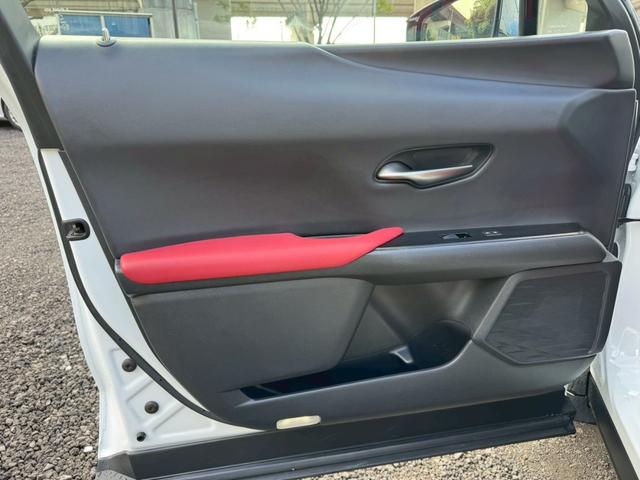 UX 250h Fスポーツ 衝突軽減/ワンオーナー/全周囲カメラ/レーダークルーズコントロール/コーナーセンサー/BSM/ハンドルヒーター/シートヒーター・エアコン/パワーシート/シートメモリ/ETC/Bluetooth(75枚目)