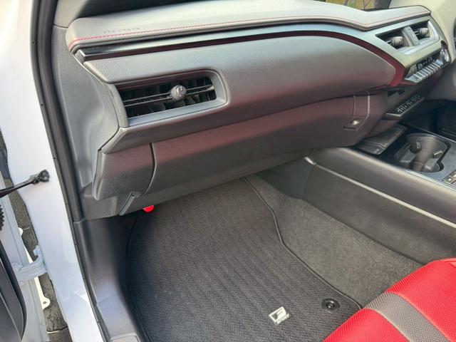 UX 250h Fスポーツ 衝突軽減/ワンオーナー/全周囲カメラ/レーダークルーズコントロール/コーナーセンサー/BSM/ハンドルヒーター/シートヒーター・エアコン/パワーシート/シートメモリ/ETC/Bluetooth(80枚目)