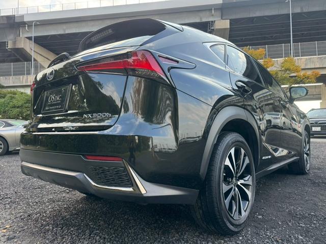 ＮＸ ３００ｈ　Ｆスポーツ　後期／サンルーフ／レーダークルーズコントロール／コーナーセンサー／ハンドルヒーター／シートヒーター・エアコン／パワーシート／シートメモリ／ＥＴＣ／Ｂｌｕｅｔｏｏｔｈ／電動リアゲート／プッシュスタート（24枚目）