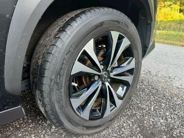 ＮＸ ３００ｈ　Ｆスポーツ　後期／サンルーフ／レーダークルーズコントロール／コーナーセンサー／ハンドルヒーター／シートヒーター・エアコン／パワーシート／シートメモリ／ＥＴＣ／Ｂｌｕｅｔｏｏｔｈ／電動リアゲート／プッシュスタート（30枚目）