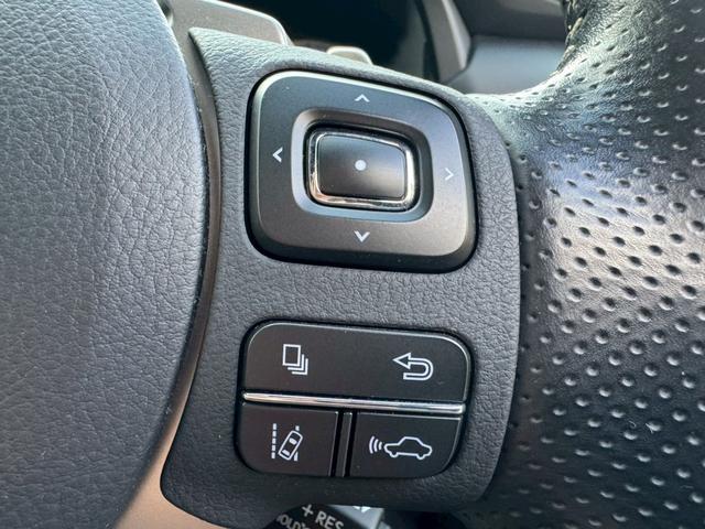 ＮＸ ３００ｈ　Ｆスポーツ　後期／サンルーフ／レーダークルーズコントロール／コーナーセンサー／ハンドルヒーター／シートヒーター・エアコン／パワーシート／シートメモリ／ＥＴＣ／Ｂｌｕｅｔｏｏｔｈ／電動リアゲート／プッシュスタート（41枚目）