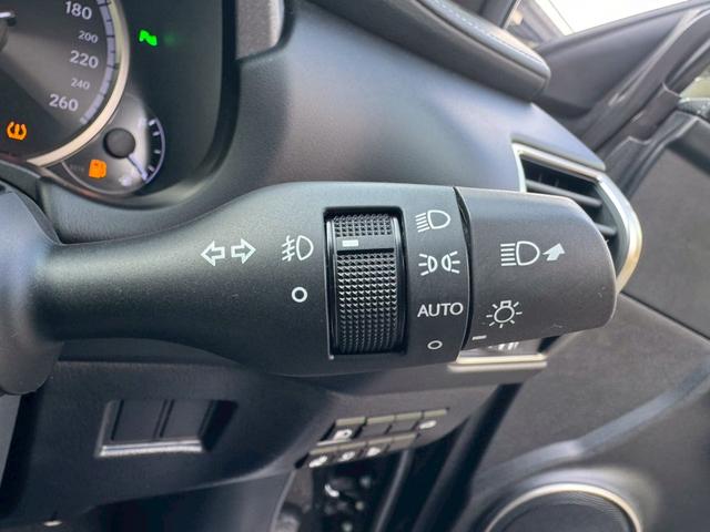 ＮＸ ３００ｈ　Ｆスポーツ　後期／サンルーフ／レーダークルーズコントロール／コーナーセンサー／ハンドルヒーター／シートヒーター・エアコン／パワーシート／シートメモリ／ＥＴＣ／Ｂｌｕｅｔｏｏｔｈ／電動リアゲート／プッシュスタート（46枚目）