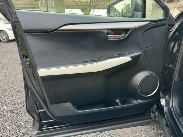 ＮＸ ３００ｈ　Ｆスポーツ　後期／サンルーフ／レーダークルーズコントロール／コーナーセンサー／ハンドルヒーター／シートヒーター・エアコン／パワーシート／シートメモリ／ＥＴＣ／Ｂｌｕｅｔｏｏｔｈ／電動リアゲート／プッシュスタート（76枚目）