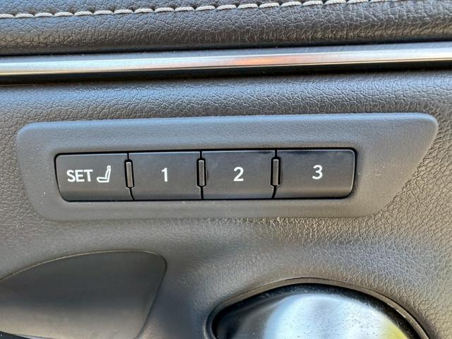 ＥＳ ３００ｈ　サンルーフ／衝突軽減／レーダークルーズコントロール／コーナーセンサー／ハンドルヒーター／シートヒーター・エアコン／ＢＳＭ／パワーシート／シートメモリ／ＥＴＣ／Ｂｌｕｅｔｏｏｔｈ／プッシュスタート（31枚目）