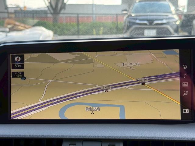 ＥＳ ３００ｈ　サンルーフ／衝突軽減／レーダークルーズコントロール／コーナーセンサー／ハンドルヒーター／シートヒーター・エアコン／ＢＳＭ／パワーシート／シートメモリ／ＥＴＣ／Ｂｌｕｅｔｏｏｔｈ／プッシュスタート（53枚目）