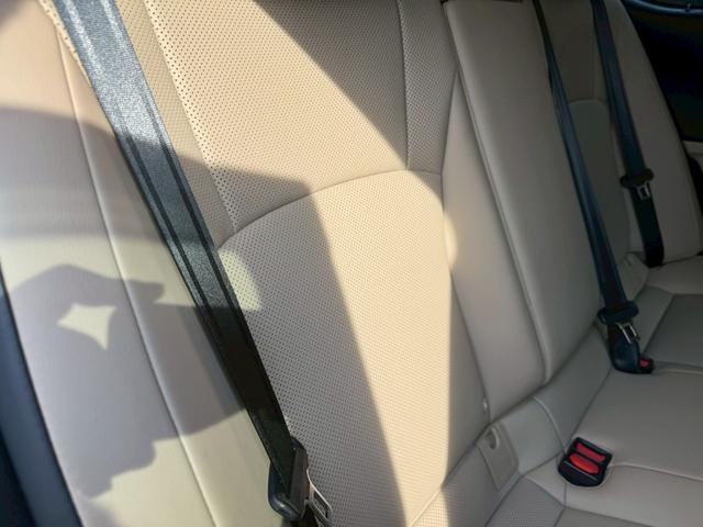 ＥＳ ３００ｈ　サンルーフ／衝突軽減／レーダークルーズコントロール／コーナーセンサー／ハンドルヒーター／シートヒーター・エアコン／ＢＳＭ／パワーシート／シートメモリ／ＥＴＣ／Ｂｌｕｅｔｏｏｔｈ／プッシュスタート（61枚目）