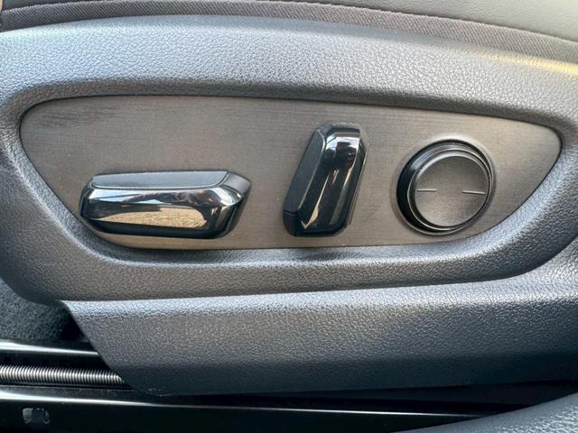 ＥＳ ３００ｈ　サンルーフ／衝突軽減／レーダークルーズコントロール／コーナーセンサー／ハンドルヒーター／シートヒーター・エアコン／ＢＳＭ／パワーシート／シートメモリ／ＥＴＣ／Ｂｌｕｅｔｏｏｔｈ／プッシュスタート（74枚目）