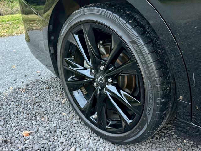 ＥＳ ３００ｈ　Ｆスポーツ　サンルーフ／衝突軽減／レーダークルーズコントロール／コーナーセンサー／ハンドルヒーター／シートヒーター・エアコン／パワーシート／シートメモリ／ＥＴＣ／Ｂｌｕｅｔｏｏｔｈ／バックカメラ／電動リアゲート（26枚目）