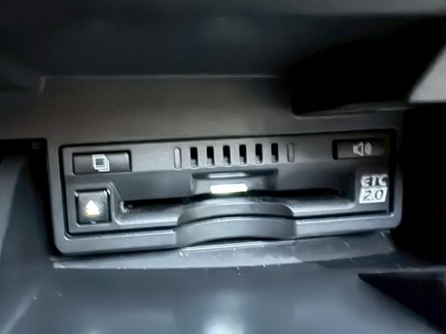 ＥＳ ３００ｈ　Ｆスポーツ　サンルーフ／衝突軽減／レーダークルーズコントロール／コーナーセンサー／ハンドルヒーター／シートヒーター・エアコン／パワーシート／シートメモリ／ＥＴＣ／Ｂｌｕｅｔｏｏｔｈ／バックカメラ／電動リアゲート（45枚目）