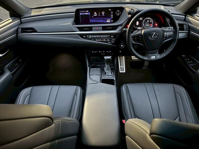 ＥＳ ３００ｈ　Ｆスポーツ　サンルーフ／衝突軽減／レーダークルーズコントロール／コーナーセンサー／ハンドルヒーター／シートヒーター・エアコン／パワーシート／シートメモリ／ＥＴＣ／Ｂｌｕｅｔｏｏｔｈ／バックカメラ／電動リアゲート（67枚目）