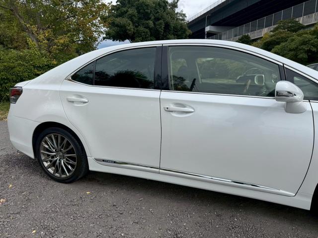 HS 250h VerI クルーズコントロール/コーナーセンサー/シートヒーター・エアコン/パワーシート/シートメモリ/ETC/Bluetooth/バックカメラ/プッシュスタート/電動格納ミラー/フルセグTV/純正ナビ(19枚目)