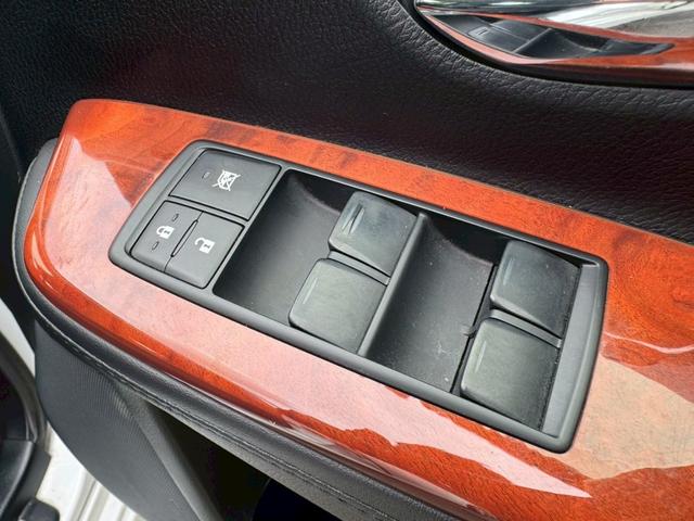 HS 250h VerI クルーズコントロール/コーナーセンサー/シートヒーター・エアコン/パワーシート/シートメモリ/ETC/Bluetooth/バックカメラ/プッシュスタート/電動格納ミラー/フルセグTV/純正ナビ(34枚目)