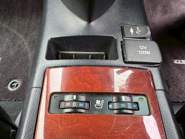 HS 250h VerI クルーズコントロール/コーナーセンサー/シートヒーター・エアコン/パワーシート/シートメモリ/ETC/Bluetooth/バックカメラ/プッシュスタート/電動格納ミラー/フルセグTV/純正ナビ(44枚目)