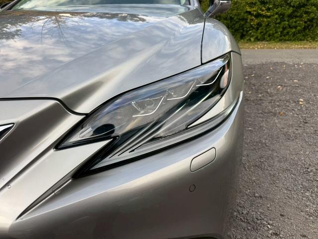 ＬＳ ５００ｈ　Ｉｐｋｇ　全周囲カメラ／衝突軽減／レーダークルーズコントロール／コーナーセンサー／ＨＵＤ／ＢＳＭ／ハンドルヒーター／シートヒーター・エアコン／パワーシート／シートメモリ／ＥＴＣ／Ｂｌｕｅｔｏｏｔｈ（4枚目）