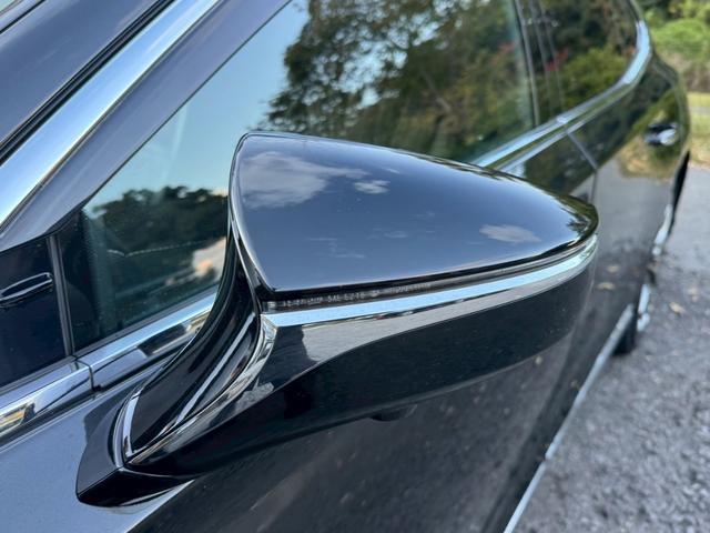 ＬＳ ５００ｈ　エグゼクティブ　マークレビンソン／衝突軽減／全周囲カメラ／レーダークルーズコントロール／コーナーセンサー／ＨＵＤ／ハンドルヒーター／シートヒーター・エアコン／パワーシート／シートメモリ／ＥＴＣ／Ｂｌｕｅｔｏｏｔｈ（7枚目）