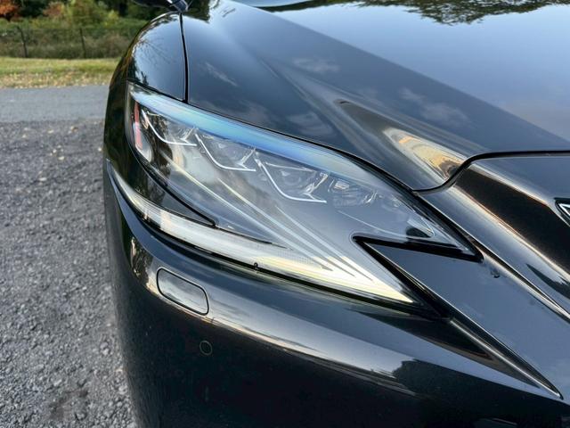 ＬＳ ５００ｈ　エグゼクティブ　マークレビンソン／衝突軽減／全周囲カメラ／レーダークルーズコントロール／コーナーセンサー／ＨＵＤ／ハンドルヒーター／シートヒーター・エアコン／パワーシート／シートメモリ／ＥＴＣ／Ｂｌｕｅｔｏｏｔｈ（12枚目）