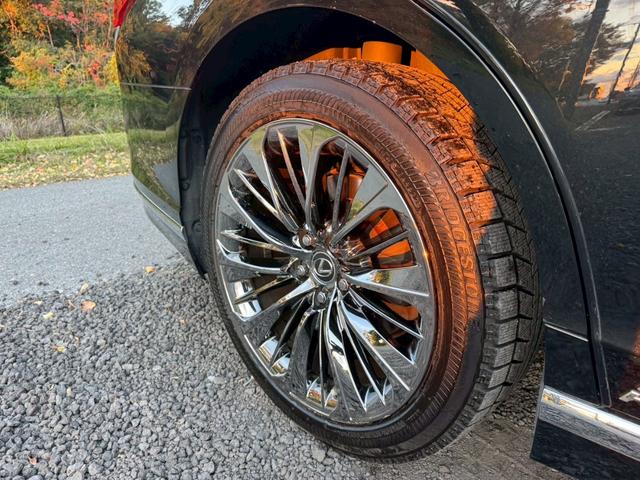 ＬＳ ５００ｈ　エグゼクティブ　マークレビンソン／衝突軽減／全周囲カメラ／レーダークルーズコントロール／コーナーセンサー／ＨＵＤ／ハンドルヒーター／シートヒーター・エアコン／パワーシート／シートメモリ／ＥＴＣ／Ｂｌｕｅｔｏｏｔｈ（20枚目）