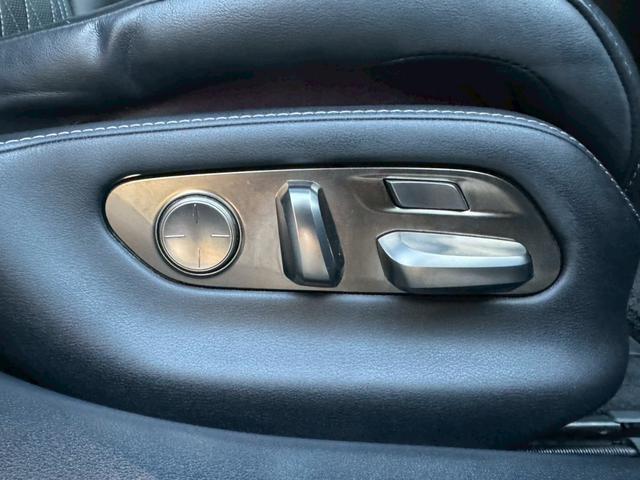 ＬＳ ５００ｈ　エグゼクティブ　マークレビンソン／衝突軽減／全周囲カメラ／レーダークルーズコントロール／コーナーセンサー／ＨＵＤ／ハンドルヒーター／シートヒーター・エアコン／パワーシート／シートメモリ／ＥＴＣ／Ｂｌｕｅｔｏｏｔｈ（33枚目）