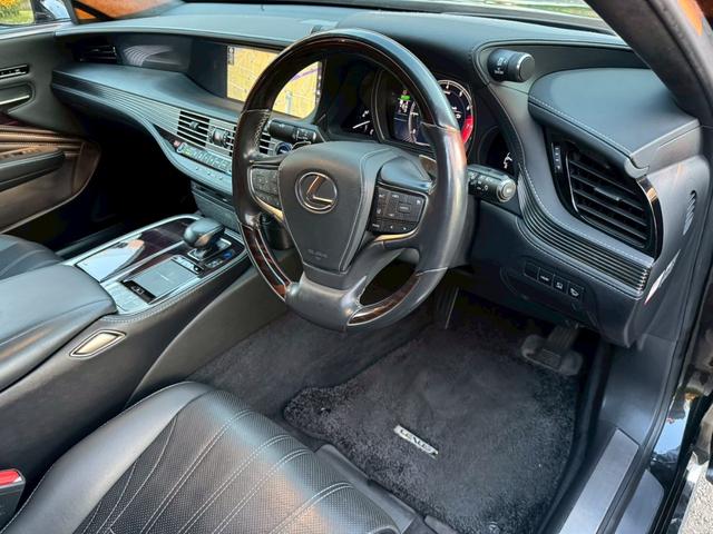 ＬＳ ５００ｈ　エグゼクティブ　マークレビンソン／衝突軽減／全周囲カメラ／レーダークルーズコントロール／コーナーセンサー／ＨＵＤ／ハンドルヒーター／シートヒーター・エアコン／パワーシート／シートメモリ／ＥＴＣ／Ｂｌｕｅｔｏｏｔｈ（36枚目）