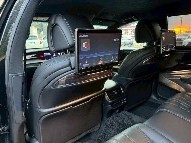 ＬＳ ５００ｈ　エグゼクティブ　マークレビンソン／衝突軽減／全周囲カメラ／レーダークルーズコントロール／コーナーセンサー／ＨＵＤ／ハンドルヒーター／シートヒーター・エアコン／パワーシート／シートメモリ／ＥＴＣ／Ｂｌｕｅｔｏｏｔｈ（74枚目）