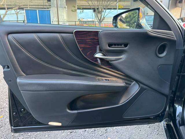 ＬＳ ５００ｈ　エグゼクティブ　マークレビンソン／衝突軽減／全周囲カメラ／レーダークルーズコントロール／コーナーセンサー／ＨＵＤ／ハンドルヒーター／シートヒーター・エアコン／パワーシート／シートメモリ／ＥＴＣ／Ｂｌｕｅｔｏｏｔｈ（76枚目）