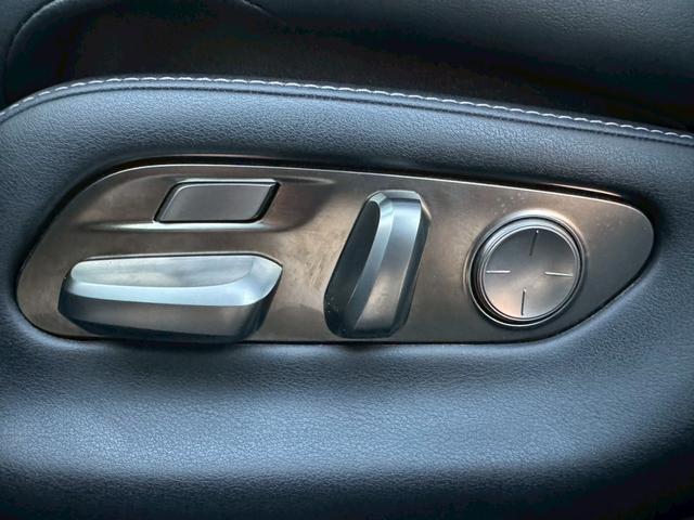 ＬＳ ５００ｈ　エグゼクティブ　マークレビンソン／衝突軽減／全周囲カメラ／レーダークルーズコントロール／コーナーセンサー／ＨＵＤ／ハンドルヒーター／シートヒーター・エアコン／パワーシート／シートメモリ／ＥＴＣ／Ｂｌｕｅｔｏｏｔｈ（80枚目）