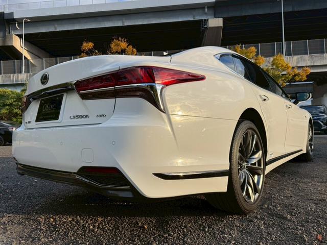 ＬＳ ５００ｈ　Ｆスポーツ　サンルーフ／マークレビンソン／衝突軽減／全周囲カメラ／レーダークルーズ／コーナーセンサー／ＨＵＤ／ＢＳＭ／ハンドルヒーター／シートヒーター・エアコン／パワーシート／シートメモリ／Ｂｌｕｅｔｏｏｔｈ（21枚目）