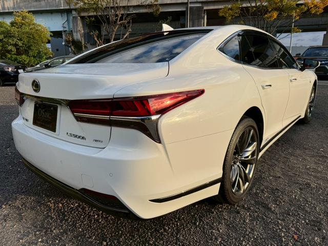 ＬＳ ５００ｈ　Ｆスポーツ　サンルーフ／マークレビンソン／衝突軽減／全周囲カメラ／レーダークルーズ／コーナーセンサー／ＨＵＤ／ＢＳＭ／ハンドルヒーター／シートヒーター・エアコン／パワーシート／シートメモリ／Ｂｌｕｅｔｏｏｔｈ（22枚目）