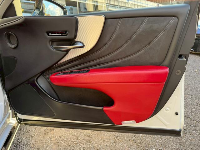 ＬＳ ５００ｈ　Ｆスポーツ　サンルーフ／マークレビンソン／衝突軽減／全周囲カメラ／レーダークルーズ／コーナーセンサー／ＨＵＤ／ＢＳＭ／ハンドルヒーター／シートヒーター・エアコン／パワーシート／シートメモリ／Ｂｌｕｅｔｏｏｔｈ（31枚目）