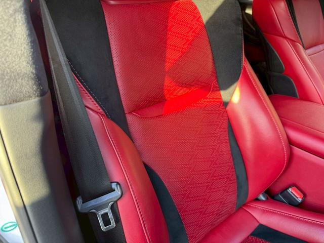ＬＳ ５００ｈ　Ｆスポーツ　サンルーフ／マークレビンソン／衝突軽減／全周囲カメラ／レーダークルーズ／コーナーセンサー／ＨＵＤ／ＢＳＭ／ハンドルヒーター／シートヒーター・エアコン／パワーシート／シートメモリ／Ｂｌｕｅｔｏｏｔｈ（38枚目）
