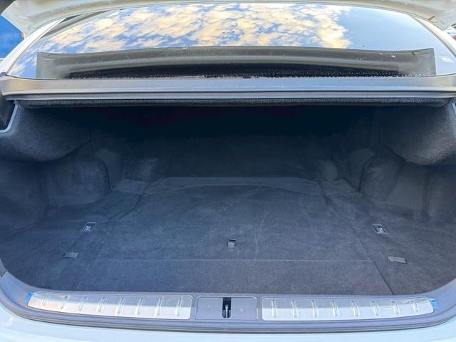 ＬＳ ５００ｈ　Ｆスポーツ　サンルーフ／マークレビンソン／衝突軽減／全周囲カメラ／レーダークルーズ／コーナーセンサー／ＨＵＤ／ＢＳＭ／ハンドルヒーター／シートヒーター・エアコン／パワーシート／シートメモリ／Ｂｌｕｅｔｏｏｔｈ（70枚目）