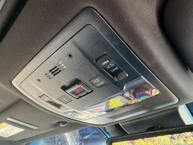 ＥＳ ３００ｈ　Ｆスポーツ　／サンルーフ／ＢＳＭ／ＨＵＤ／デジタルインナーミラー／衝突軽減／レーダークルーズ／レーンキープ／パワーバックドア／シートヒーター・エアコン／ステアリングヒーター／電動格納ミラー／ＥＴＣ／バックカメラ（59枚目）