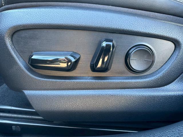 ＥＳ ３００ｈ　Ｆスポーツ　／サンルーフ／ＢＳＭ／ＨＵＤ／デジタルインナーミラー／衝突軽減／レーダークルーズ／レーンキープ／パワーバックドア／シートヒーター・エアコン／ステアリングヒーター／電動格納ミラー／ＥＴＣ／バックカメラ（75枚目）