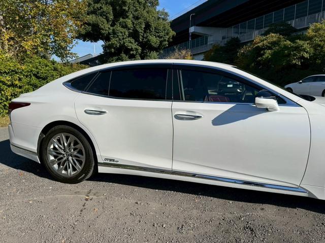 ＬＳ ５００ｈ　エグゼクティブ　／ワンオーナー／マークレビンソン／デジタルインナーミラー／ＨＵＤ／ＢＳＭ／全周囲カメラ／衝突軽減／レーダークルーズ／レーンキープ／コーナーセンサ／パワーバックドア／シートヒータ・エアコン／ＥＴＣ２．０（19枚目）