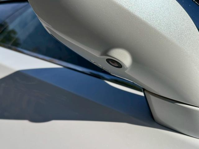 ＬＳ ５００ｈ　エグゼクティブ　／ワンオーナー／マークレビンソン／デジタルインナーミラー／ＨＵＤ／ＢＳＭ／全周囲カメラ／衝突軽減／レーダークルーズ／レーンキープ／コーナーセンサ／パワーバックドア／シートヒータ・エアコン／ＥＴＣ２．０（20枚目）