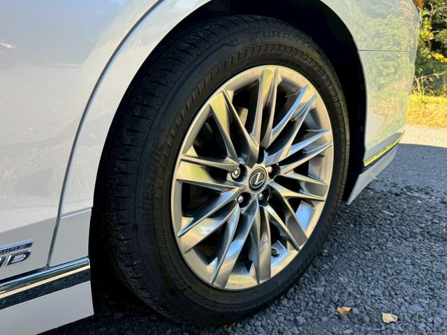 ＬＳ ５００ｈ　エグゼクティブ　／ワンオーナー／マークレビンソン／デジタルインナーミラー／ＨＵＤ／ＢＳＭ／全周囲カメラ／衝突軽減／レーダークルーズ／レーンキープ／コーナーセンサ／パワーバックドア／シートヒータ・エアコン／ＥＴＣ２．０（31枚目）