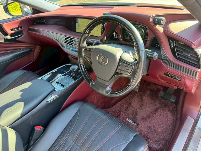 ＬＳ ５００ｈ　エグゼクティブ　／ワンオーナー／マークレビンソン／デジタルインナーミラー／ＨＵＤ／ＢＳＭ／全周囲カメラ／衝突軽減／レーダークルーズ／レーンキープ／コーナーセンサ／パワーバックドア／シートヒータ・エアコン／ＥＴＣ２．０（40枚目）