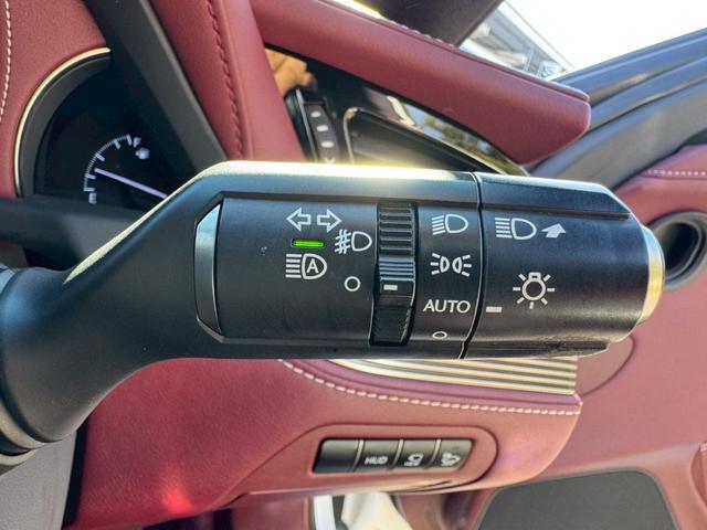 ＬＳ ５００ｈ　エグゼクティブ　／ワンオーナー／マークレビンソン／デジタルインナーミラー／ＨＵＤ／ＢＳＭ／全周囲カメラ／衝突軽減／レーダークルーズ／レーンキープ／コーナーセンサ／パワーバックドア／シートヒータ・エアコン／ＥＴＣ２．０（42枚目）