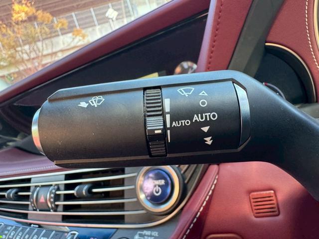 ＬＳ ５００ｈ　エグゼクティブ　／ワンオーナー／マークレビンソン／デジタルインナーミラー／ＨＵＤ／ＢＳＭ／全周囲カメラ／衝突軽減／レーダークルーズ／レーンキープ／コーナーセンサ／パワーバックドア／シートヒータ・エアコン／ＥＴＣ２．０（47枚目）