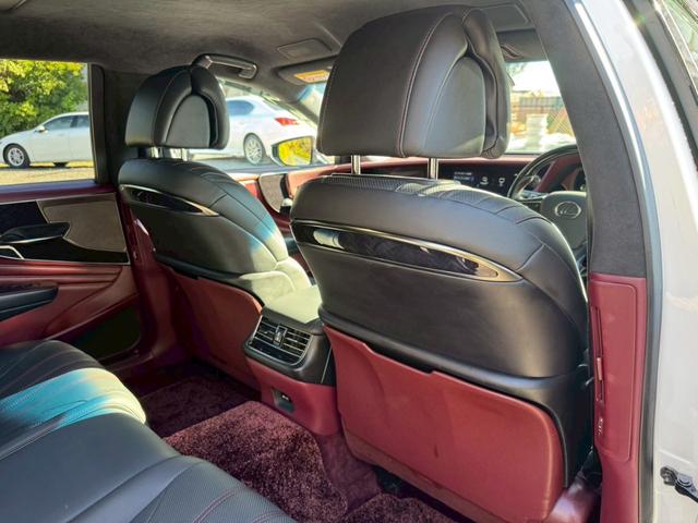 ＬＳ ５００ｈ　エグゼクティブ　／ワンオーナー／マークレビンソン／デジタルインナーミラー／ＨＵＤ／ＢＳＭ／全周囲カメラ／衝突軽減／レーダークルーズ／レーンキープ／コーナーセンサ／パワーバックドア／シートヒータ・エアコン／ＥＴＣ２．０（70枚目）