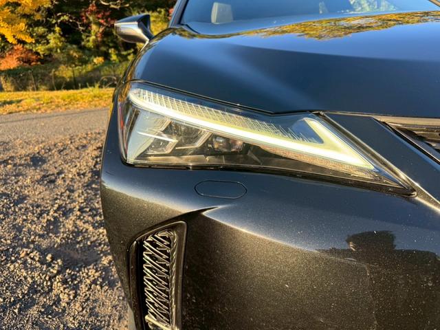 ＵＸ ２５０ｈ　Ｆスポーツ　／衝突軽減／レーダークルーズ／レーンキープ／コーナーセンサー／シートヒーター／ステアリングヒーター／電動格納ミラー／パワーバックドア／パワーシート／シートメモリ／プッシュスタート／ＥＴＣ／バックカメラ（13枚目）