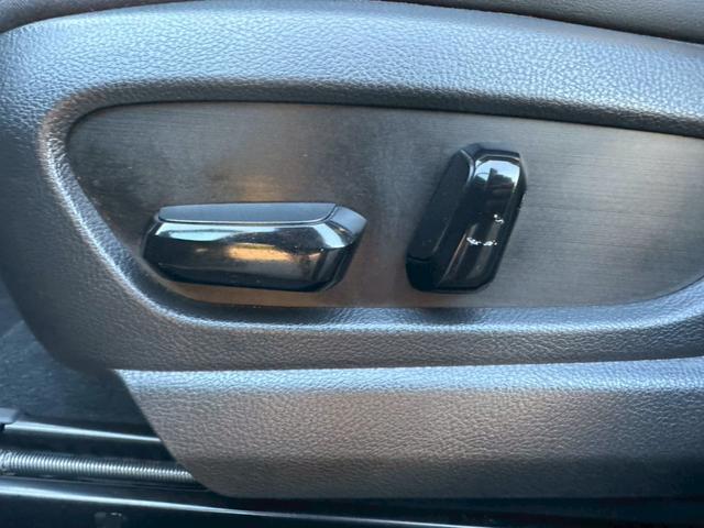 ＵＸ ２５０ｈ　Ｆスポーツ　／衝突軽減／レーダークルーズ／レーンキープ／コーナーセンサー／シートヒーター／ステアリングヒーター／電動格納ミラー／パワーバックドア／パワーシート／シートメモリ／プッシュスタート／ＥＴＣ／バックカメラ（72枚目）