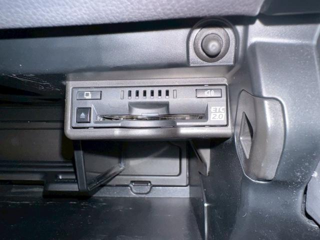 ＵＸ ２５０ｈ　Ｆスポーツ　／衝突軽減／レーダークルーズ／レーンキープ／コーナーセンサー／シートヒーター／ステアリングヒーター／電動格納ミラー／パワーバックドア／パワーシート／シートメモリ／プッシュスタート／ＥＴＣ／バックカメラ（75枚目）