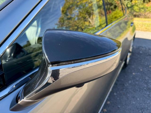 ＥＳ ３００ｈ　ＶｅｒＬ　／サンルーフ／ＢＳＭ／ＨＵＤ／全周囲カメラ／衝突軽減／レーダークルーズ／レーンキープ／コーナーセンサー／シートヒーター・エアコン／パワーバックドア／パワーシート／シートメモリ／電動格納ミラー／ＥＴＣ（7枚目）