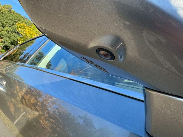 ＥＳ ３００ｈ　ＶｅｒＬ　／サンルーフ／ＢＳＭ／ＨＵＤ／全周囲カメラ／衝突軽減／レーダークルーズ／レーンキープ／コーナーセンサー／シートヒーター・エアコン／パワーバックドア／パワーシート／シートメモリ／電動格納ミラー／ＥＴＣ（20枚目）