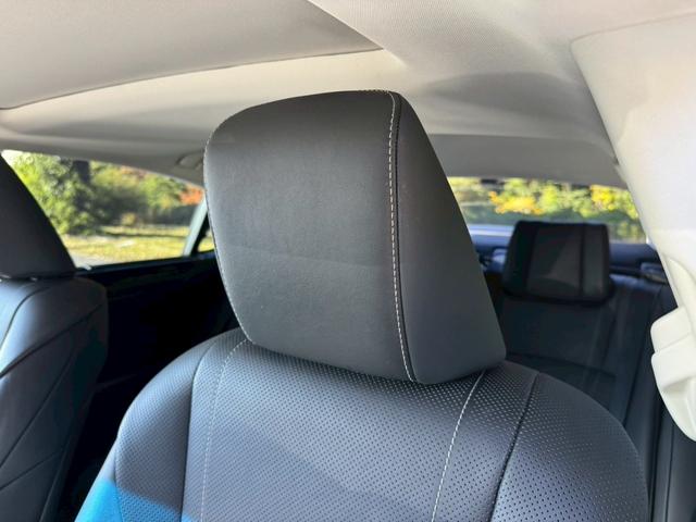 ＥＳ ３００ｈ　ＶｅｒＬ　／サンルーフ／ＢＳＭ／ＨＵＤ／全周囲カメラ／衝突軽減／レーダークルーズ／レーンキープ／コーナーセンサー／シートヒーター・エアコン／パワーバックドア／パワーシート／シートメモリ／電動格納ミラー／ＥＴＣ（76枚目）